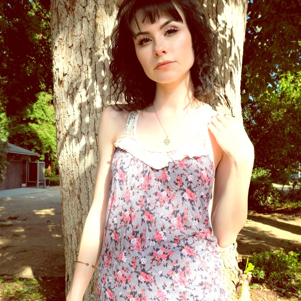 Lacey floral tank 🌸🌺